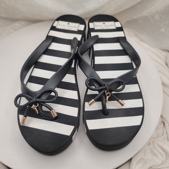 Kate Spade Black and White Platform Wedge Flip Flops Size 9 - Picture 6 of 8